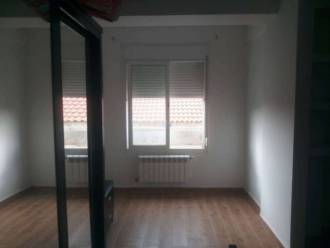 Location Appartement F4 Souidania