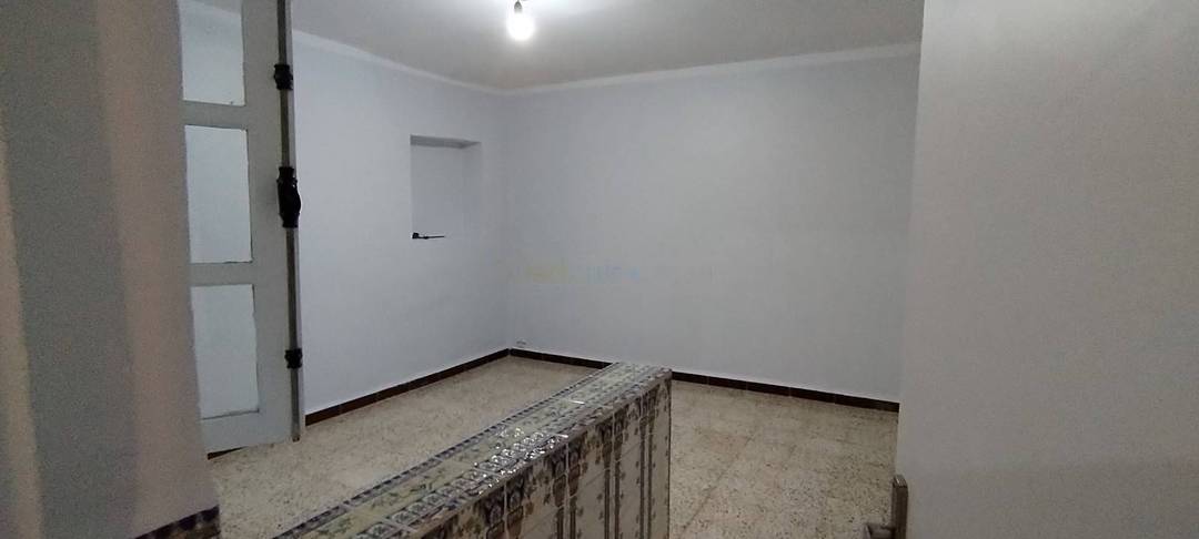 Location Niveau de villa F3 Dely Ibrahim