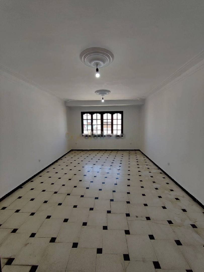 Location Appartement F4 Baraki