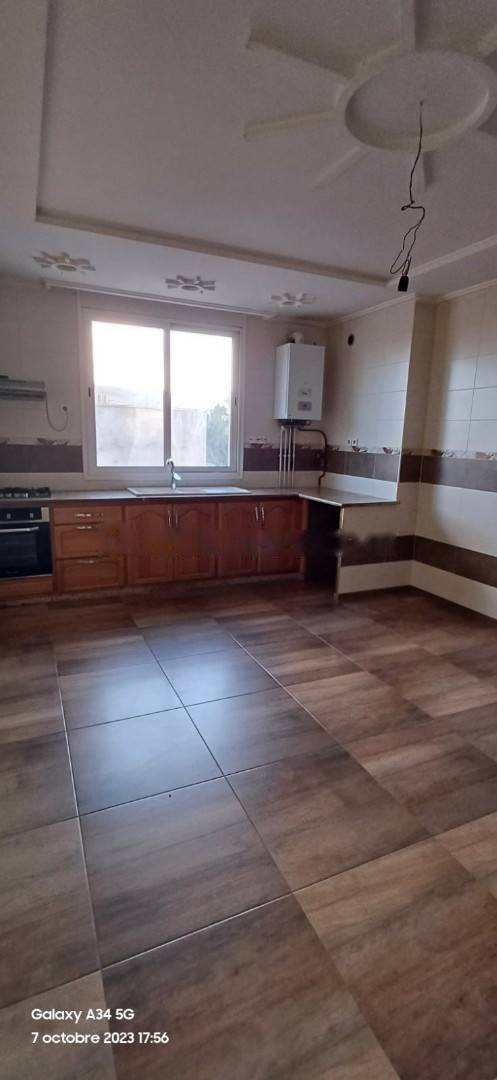 Location Appartement F3 Birkhadem