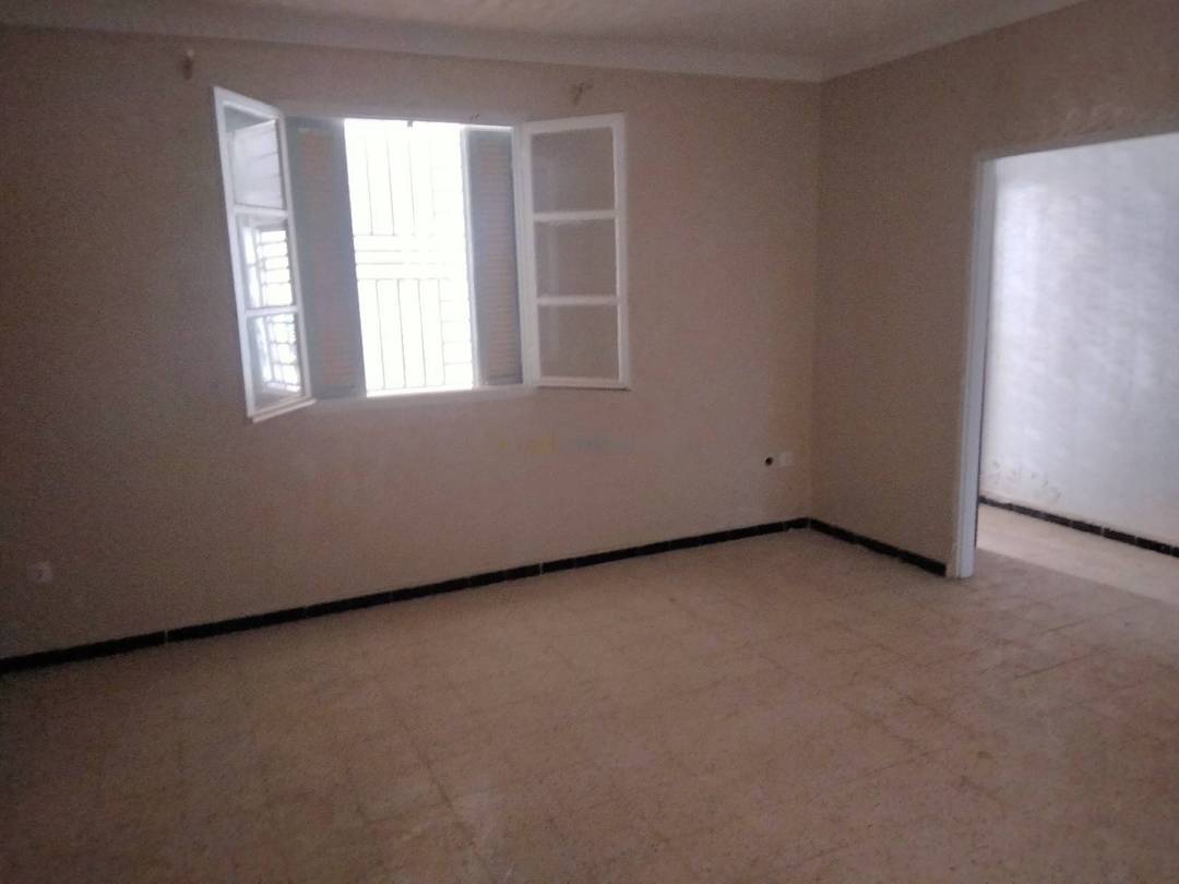 Location Niveau de villa F5 Draria