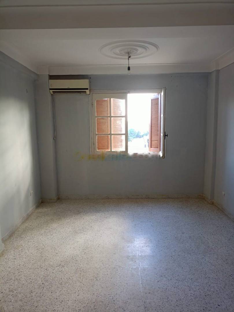 Location Appartement F3 Kouba