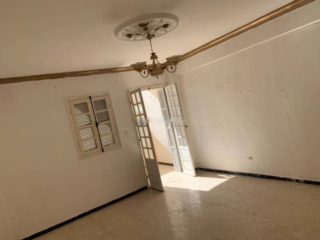 Location Appartement F4 Djasr Kasentina