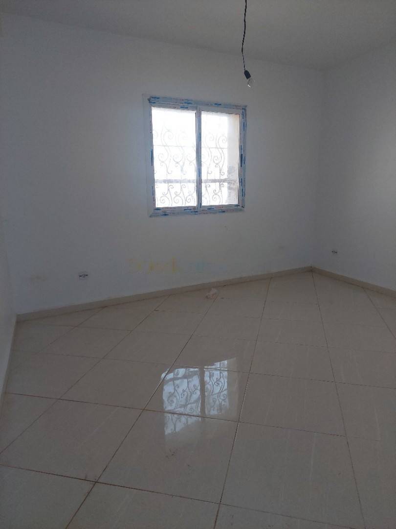 Location Appartement F4 Bab El Oued