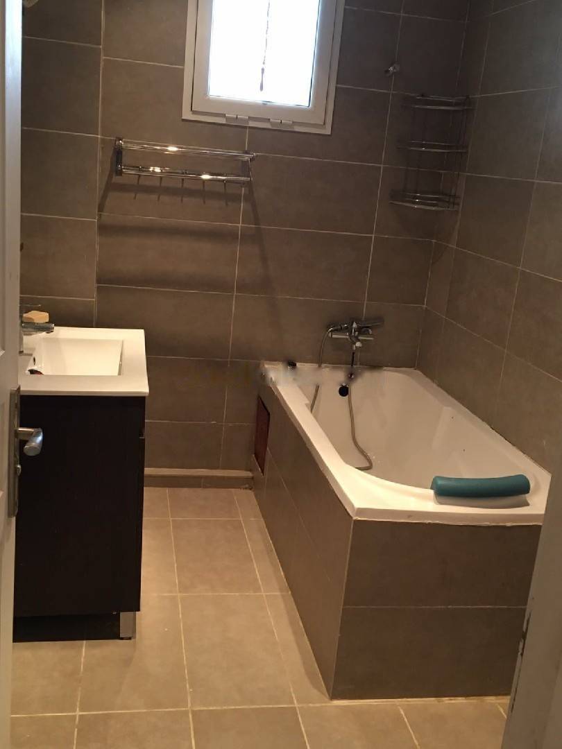 Location Appartement F4 Birkhadem