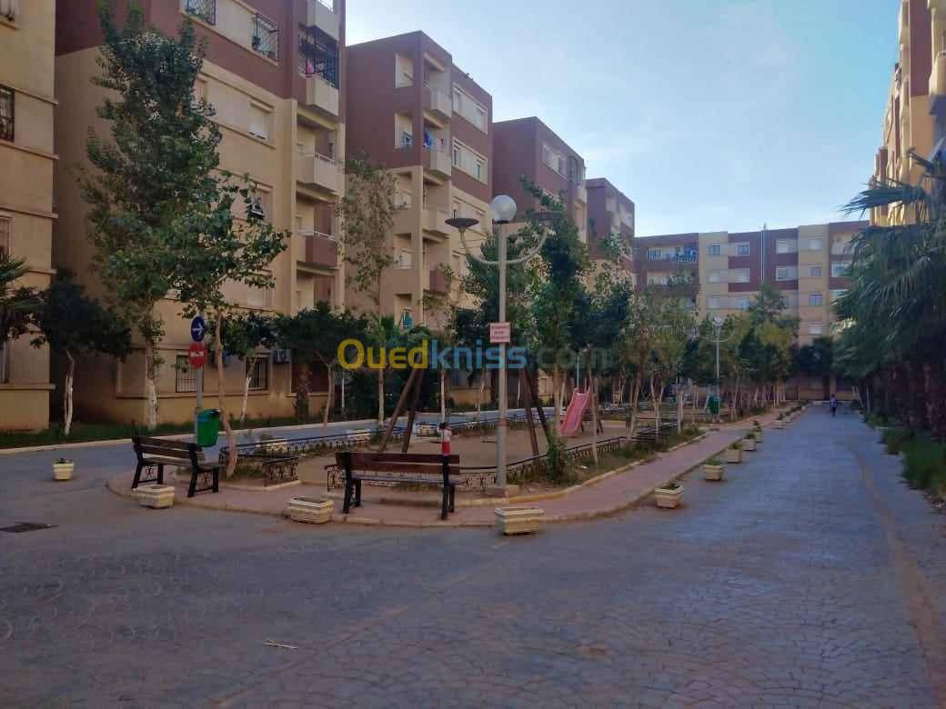 Location Appartement F4 Bordj El Bahri