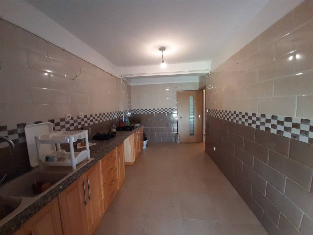 Location Appartement F4 Souidania