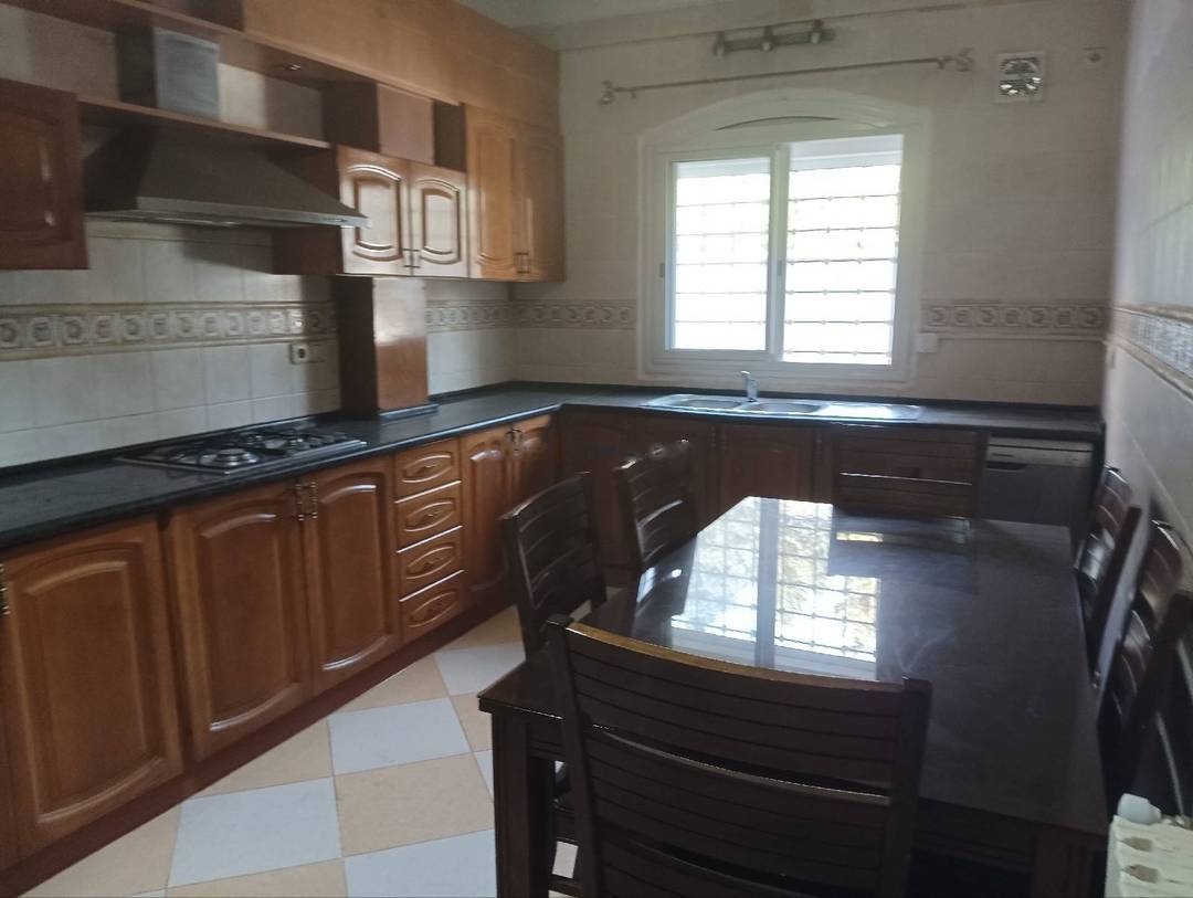Location Villa F5 Dely Ibrahim