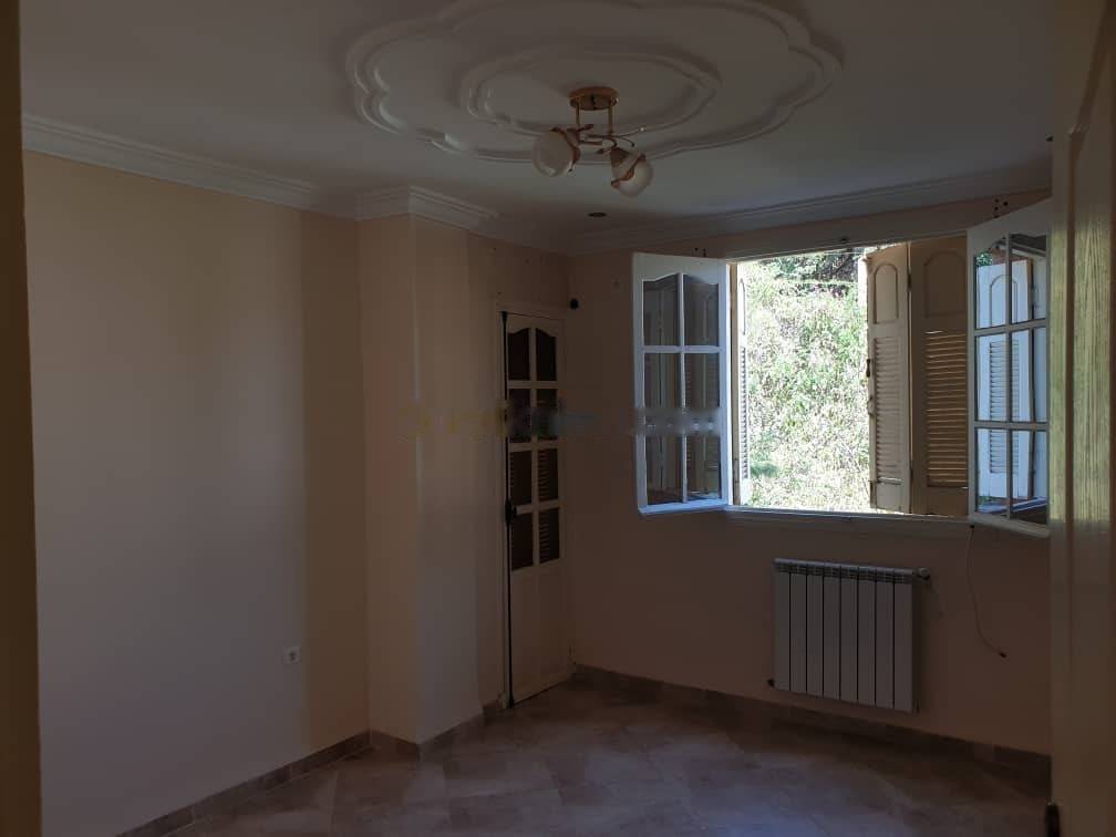 Location Appartement F4 Hydra