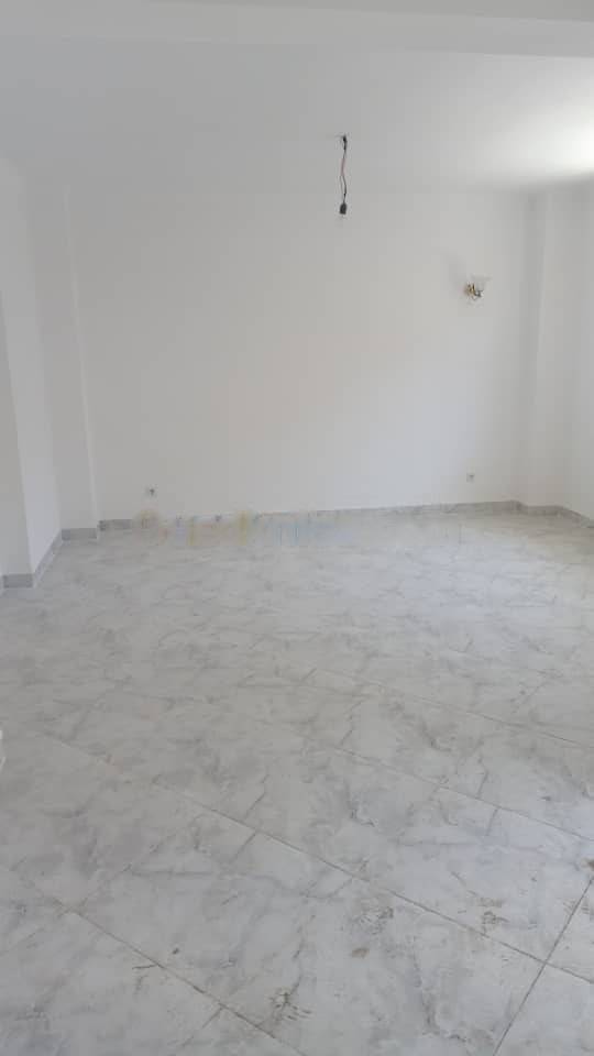 Location Appartement F5 Hydra