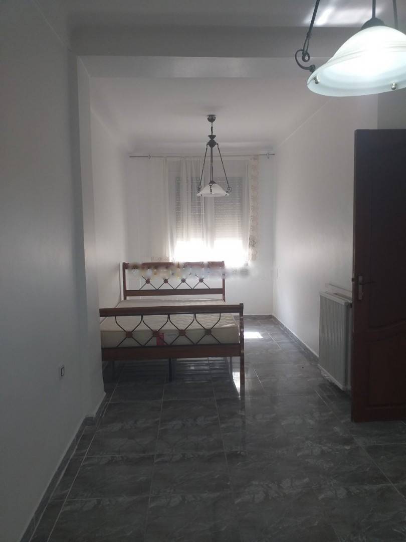 Location Appartement F6 Hydra