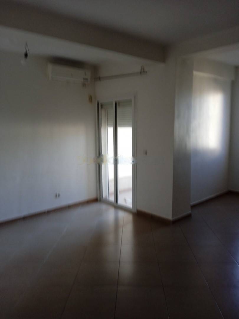 Location Appartement Souidania