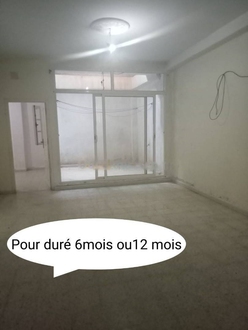 Location niveau de villa f2 el marsa