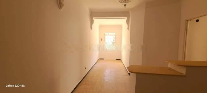 Location Niveau de villa F3 Khraicia