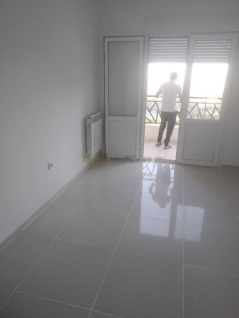 Location Appartement F4 Kouba