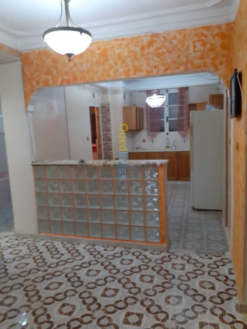 Location Appartement F3 Bab Ezzouar