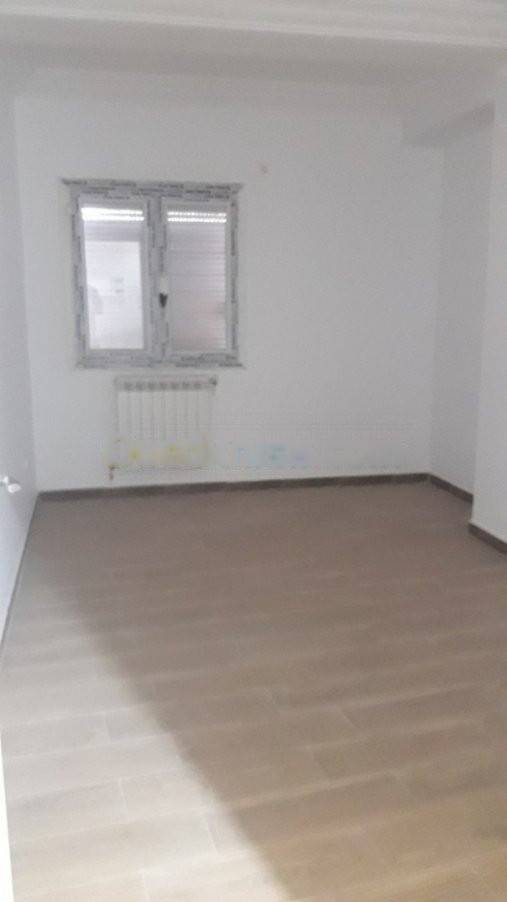 Location Appartement F5 Djasr Kasentina