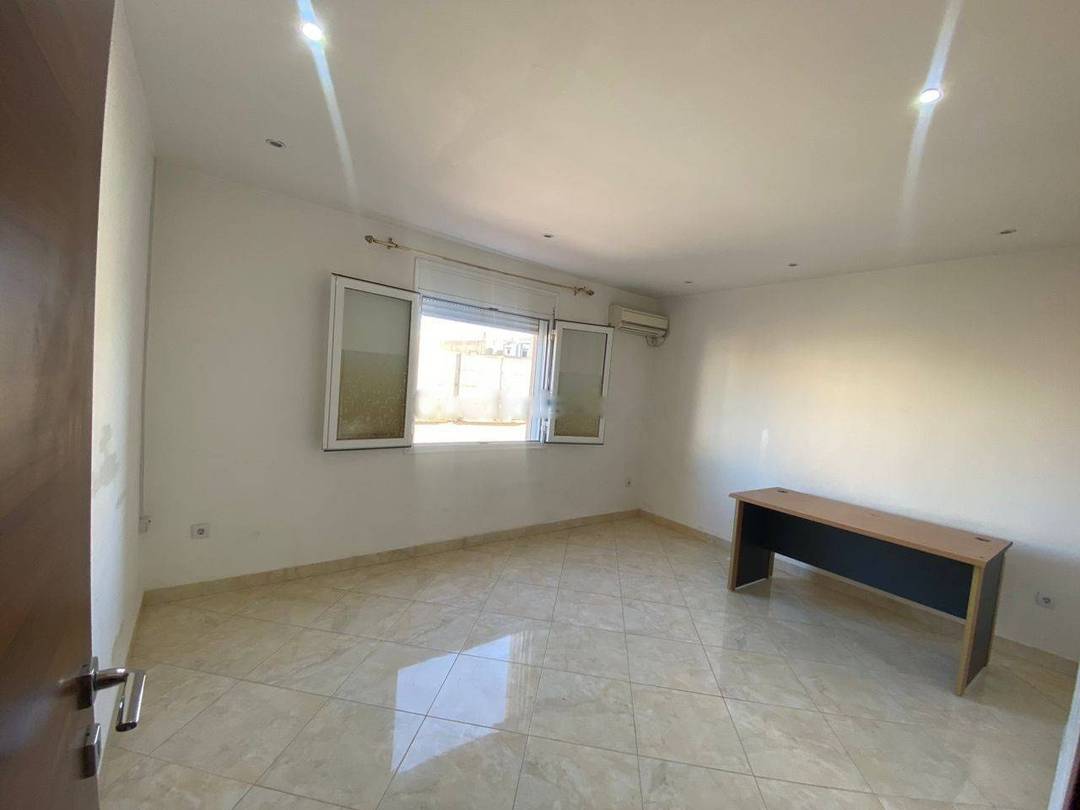 Location Appartement F5 El Achour