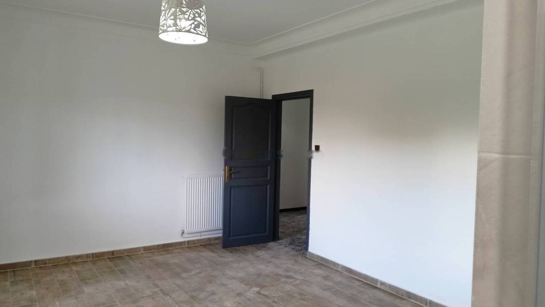 Location Niveau de villa F3 Birkhadem