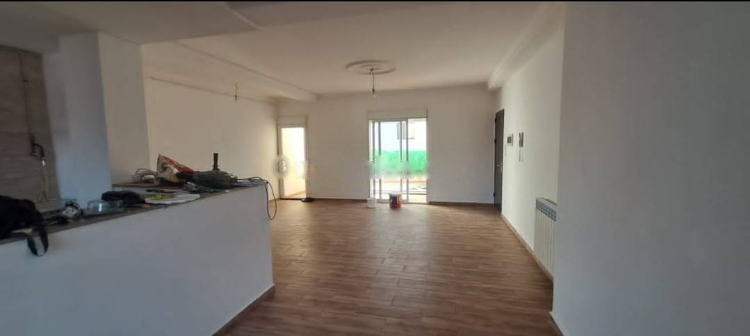 Location Appartement F5 El Achour