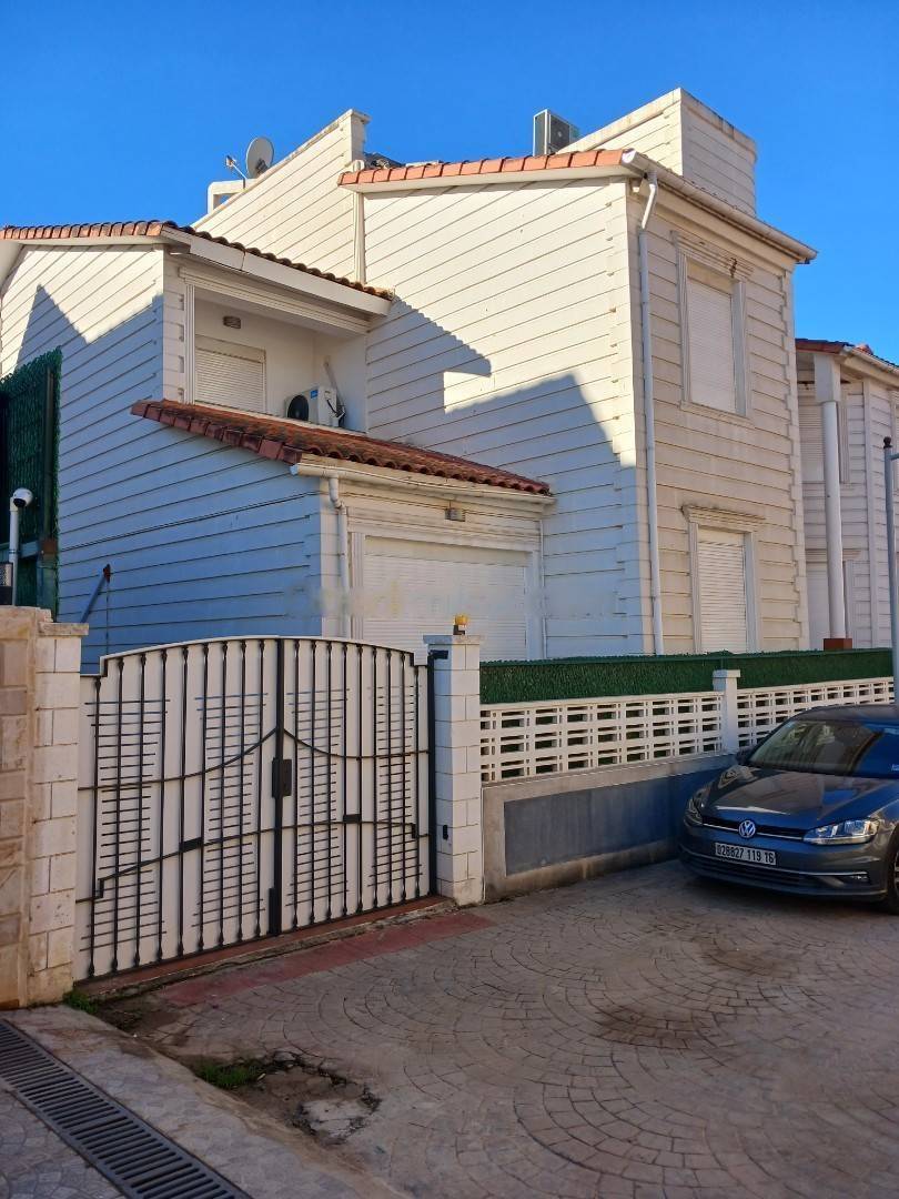 Location Villa F9 Birkhadem