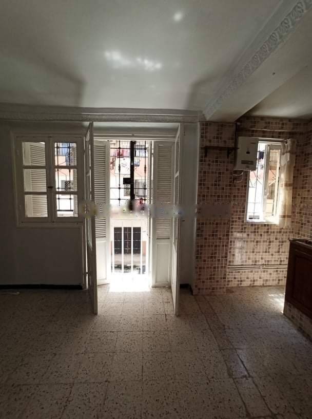 Location Appartement F2 Bab Ezzouar