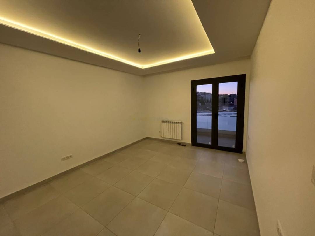 Location Appartement F4 Bir Mourad Rais