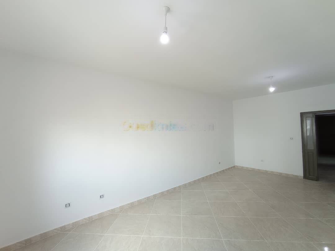 Location Appartement F4 Kouba