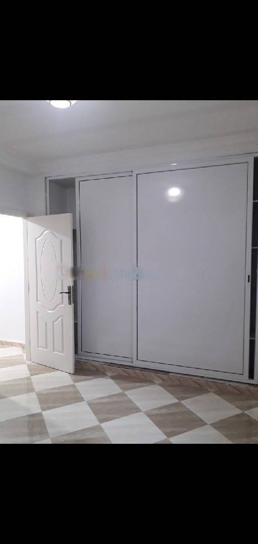 Location Appartement F3 Dely Ibrahim