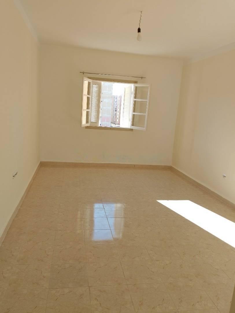 Location Appartement F3 Birkhadem