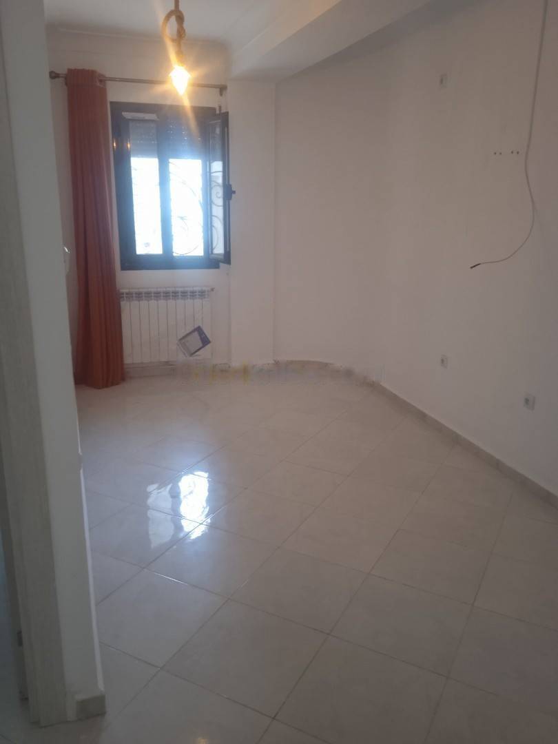 Location Appartement F3 Kouba