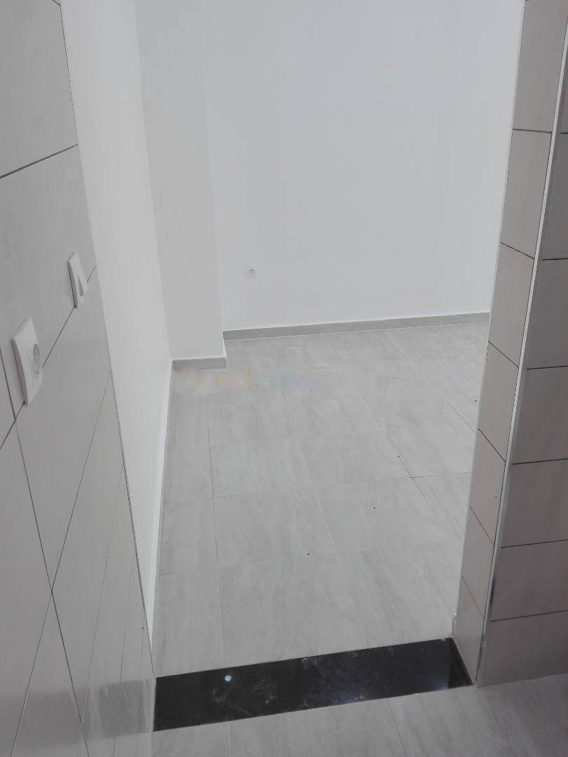 Location Local F2 Djasr Kasentina