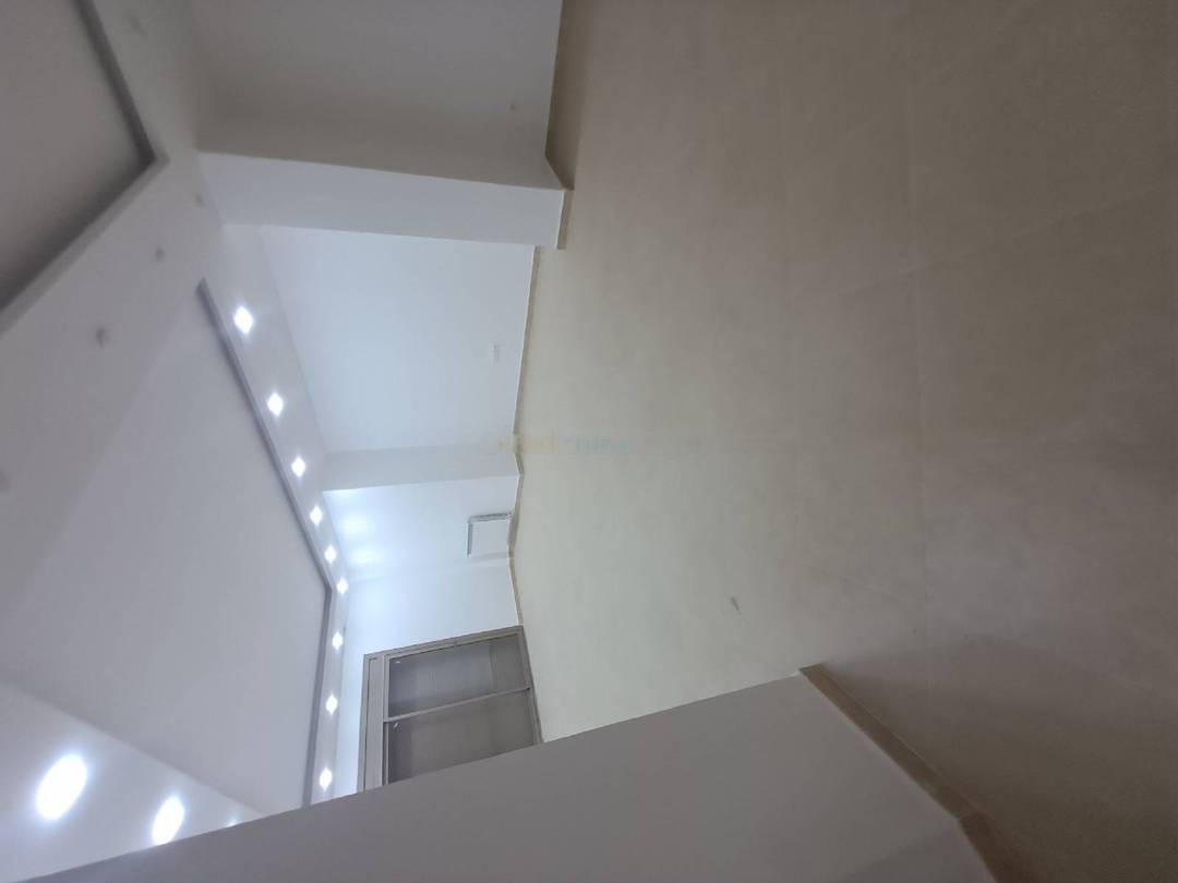 Location Appartement F4 Birkhadem