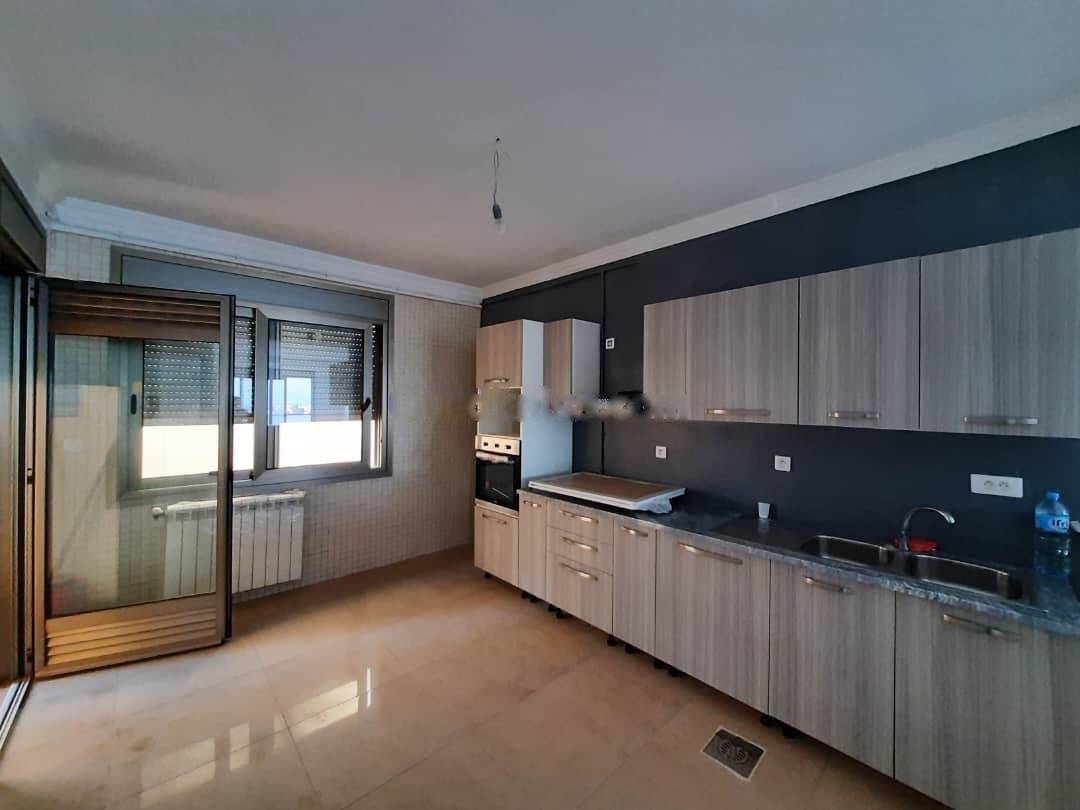 Location Appartement F4 El Achour