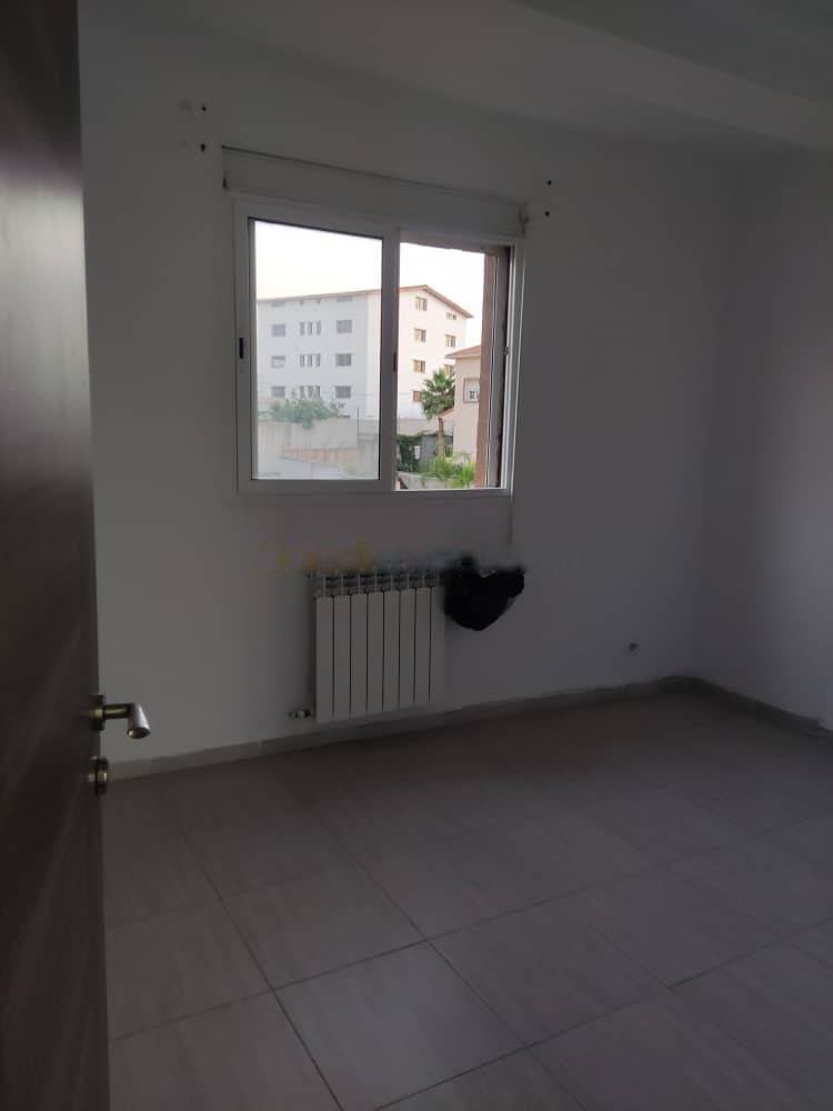 Location Appartement F4 Dely Ibrahim