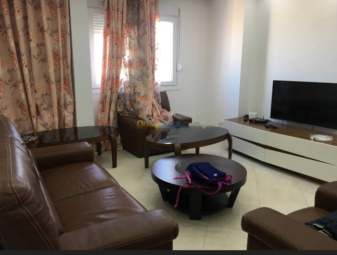 Location Appartement F4 Hussein Dey