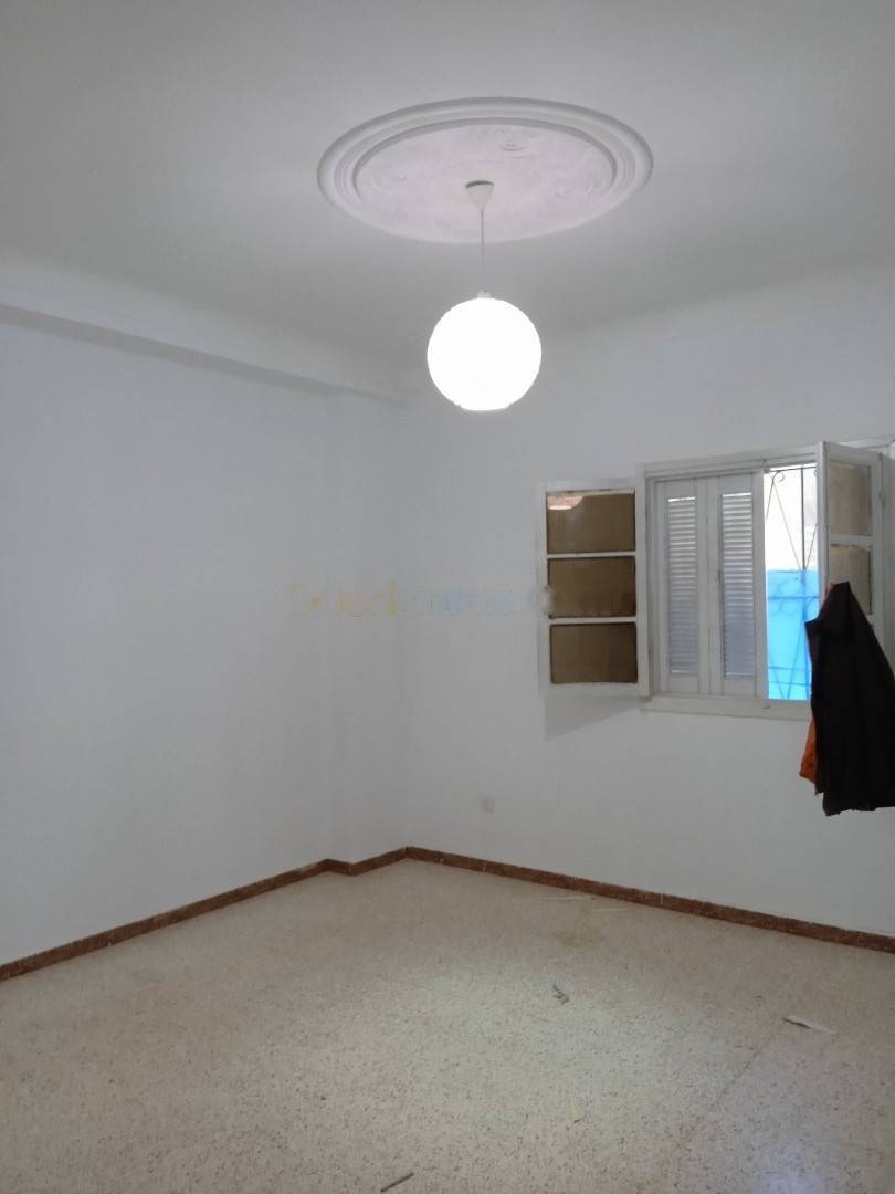 Location Niveau de villa F2 El Achour