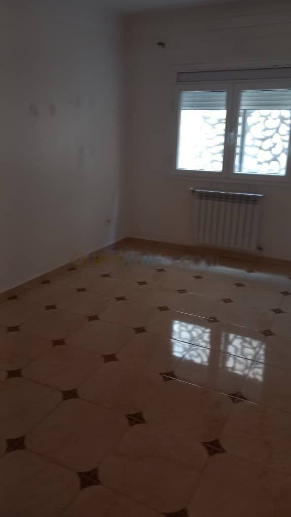 Location Niveau de villa F4 Birkhadem
