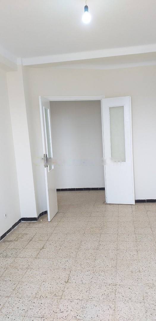 Location Appartement F3 Reghaia
