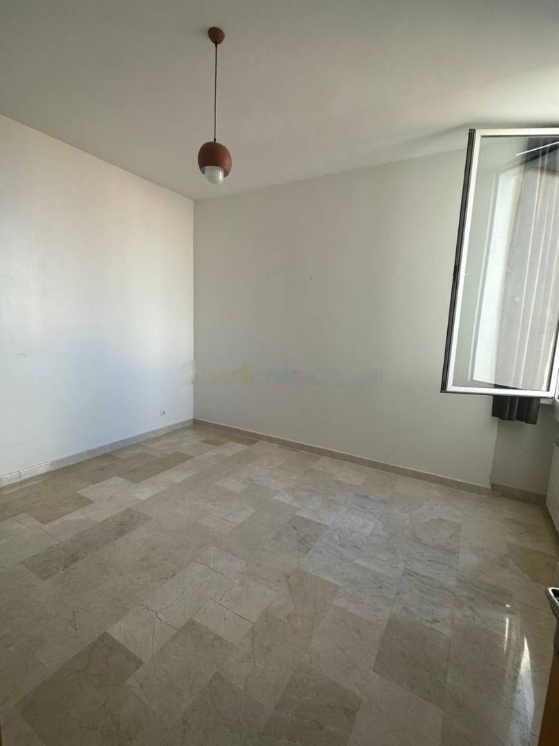 Location Appartement F5 Cheraga