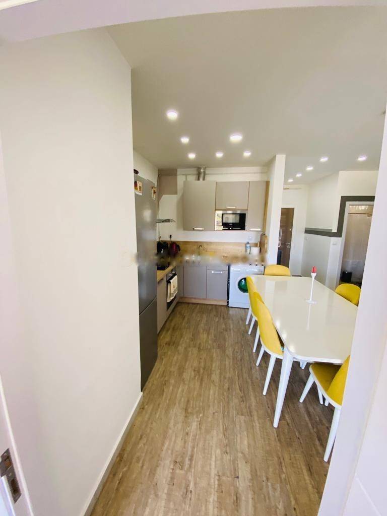 Location Appartement F4 Hydra