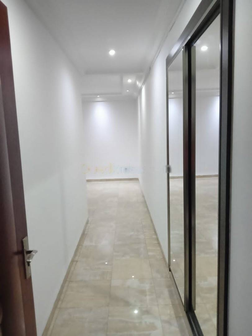 Location Appartement F5 Bir Mourad Rais
