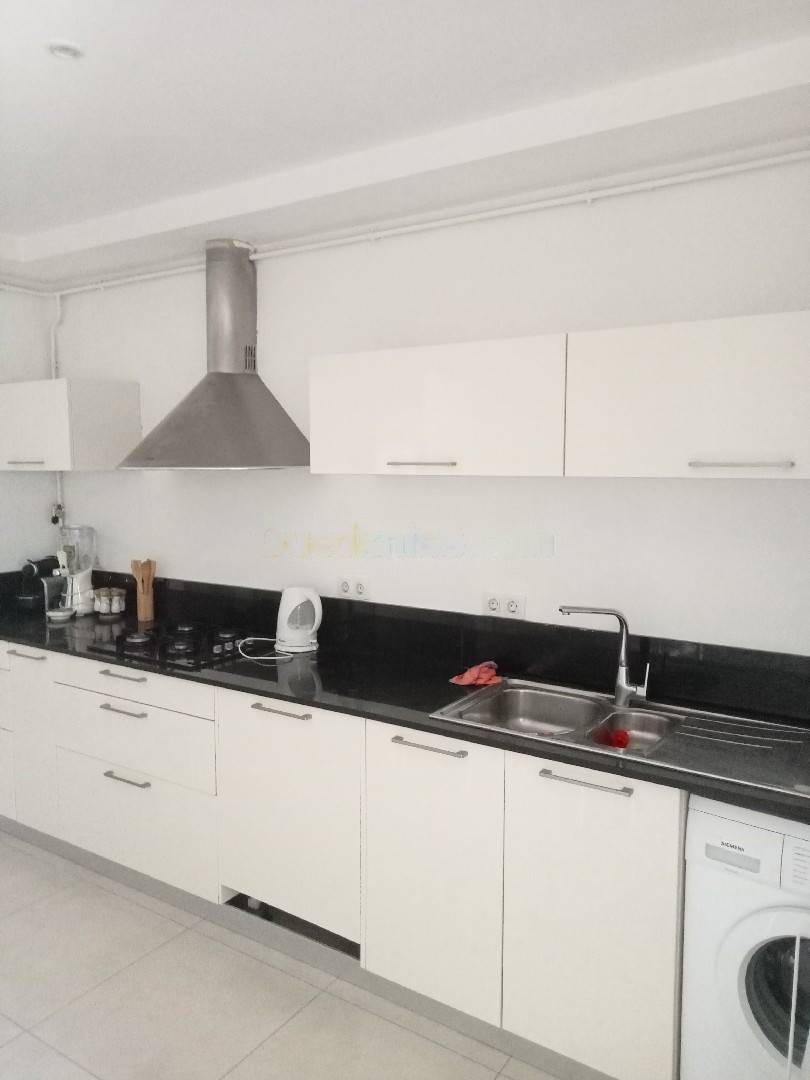 Location Appartement F4 Hydra