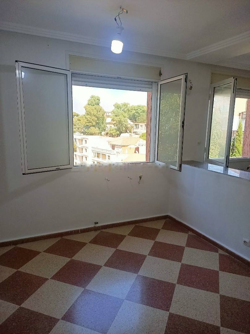 Vente Appartement F4 Bouzareah