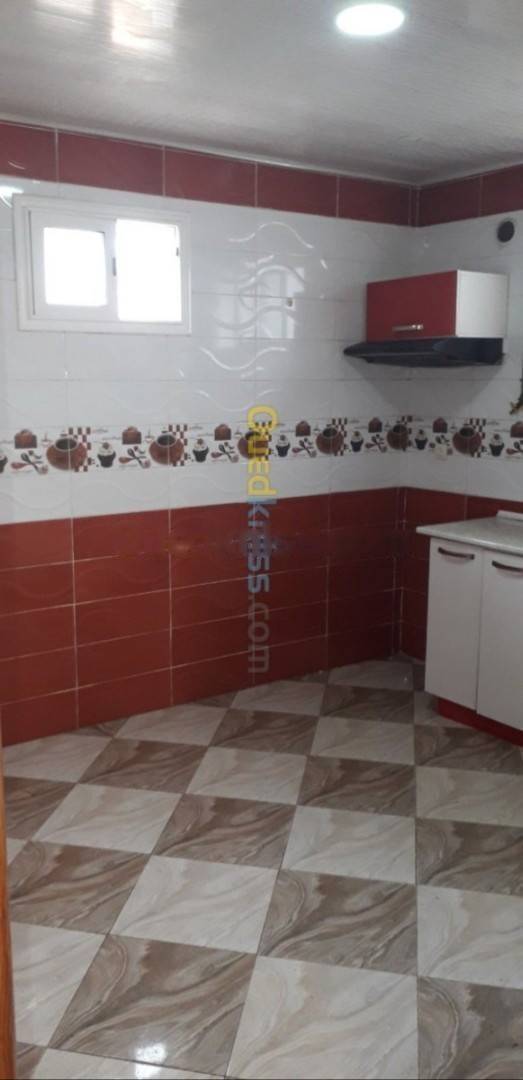 Location Niveau de villa F2 Baraki