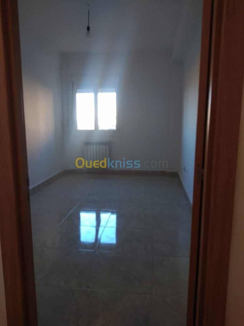 Location Appartement F4 Bordj El Bahri