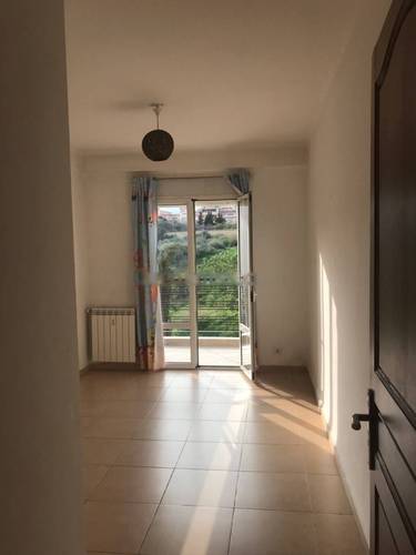 Location Appartement F4 Djasr Kasentina