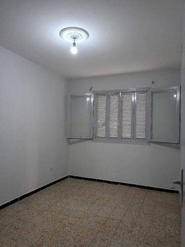 Location Appartement F4 Djasr Kasentina