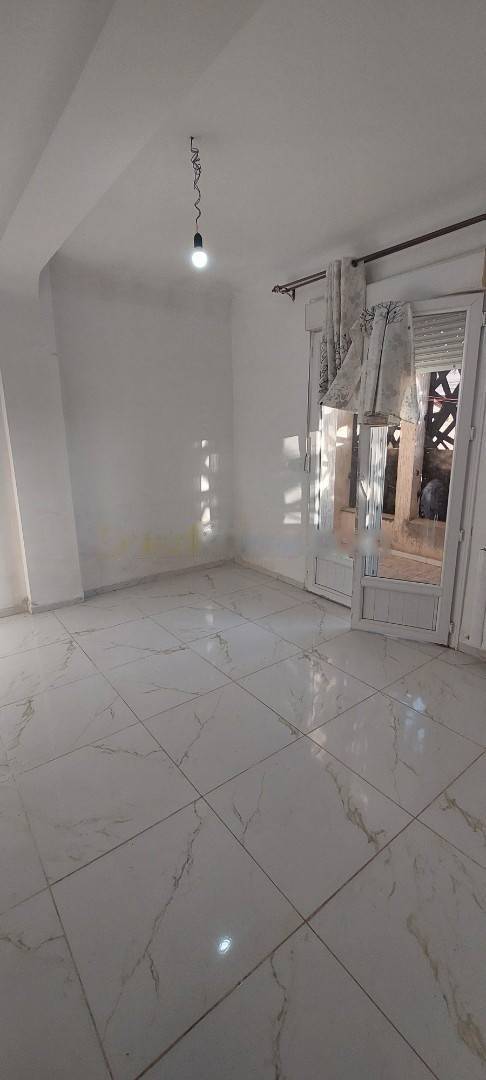 Location Appartement F5 Bordj El Kiffan