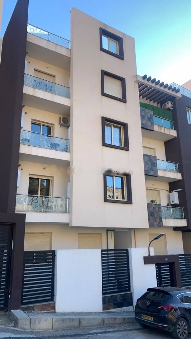 Location Appartement F04 Bouzareah